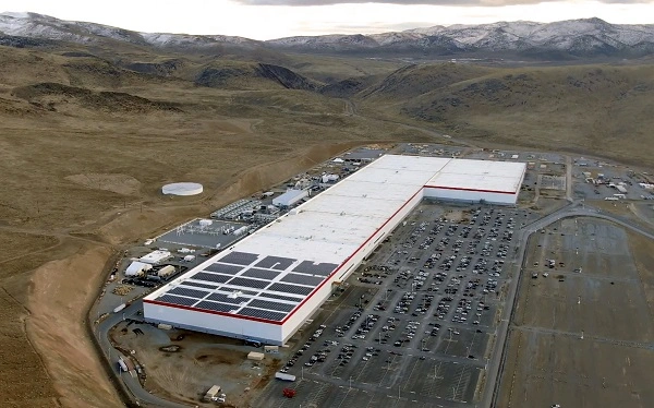 Tesla Gigafactory in Nevada de V.S