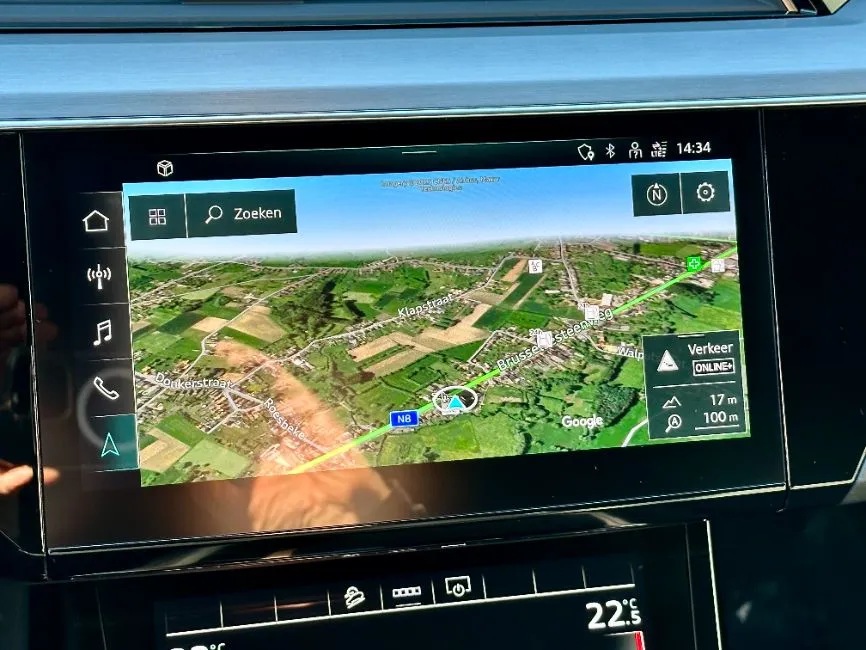 Audi e-tron S-Line Image 9